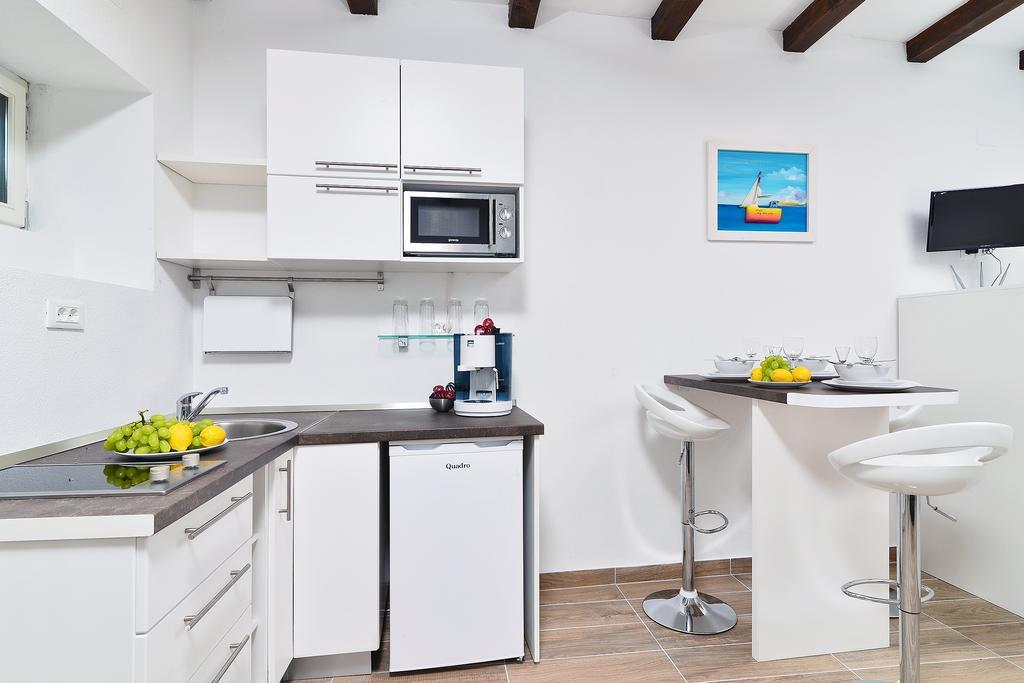 Apartments And Rooms Kampanel Хвар Номер фото