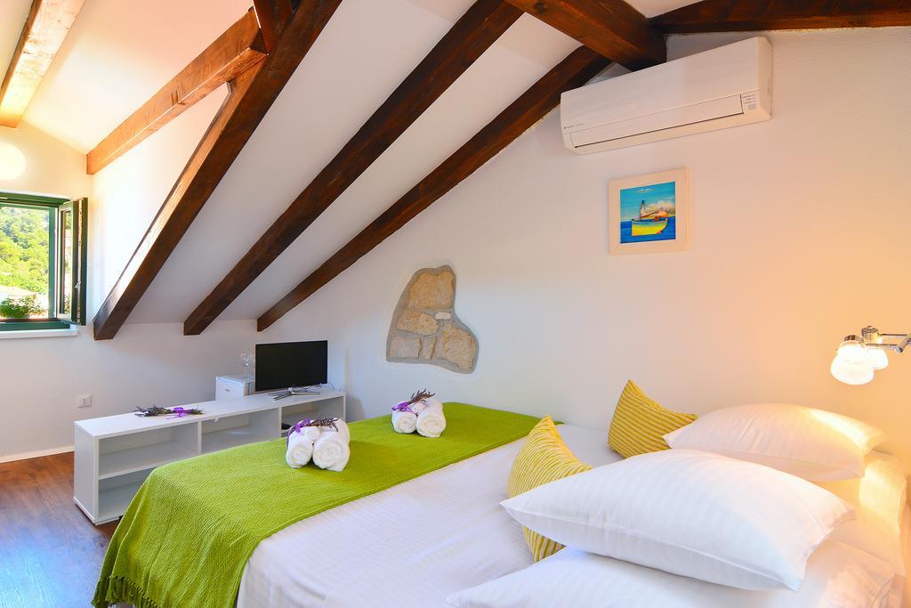 Apartments And Rooms Kampanel Хвар Номер фото
